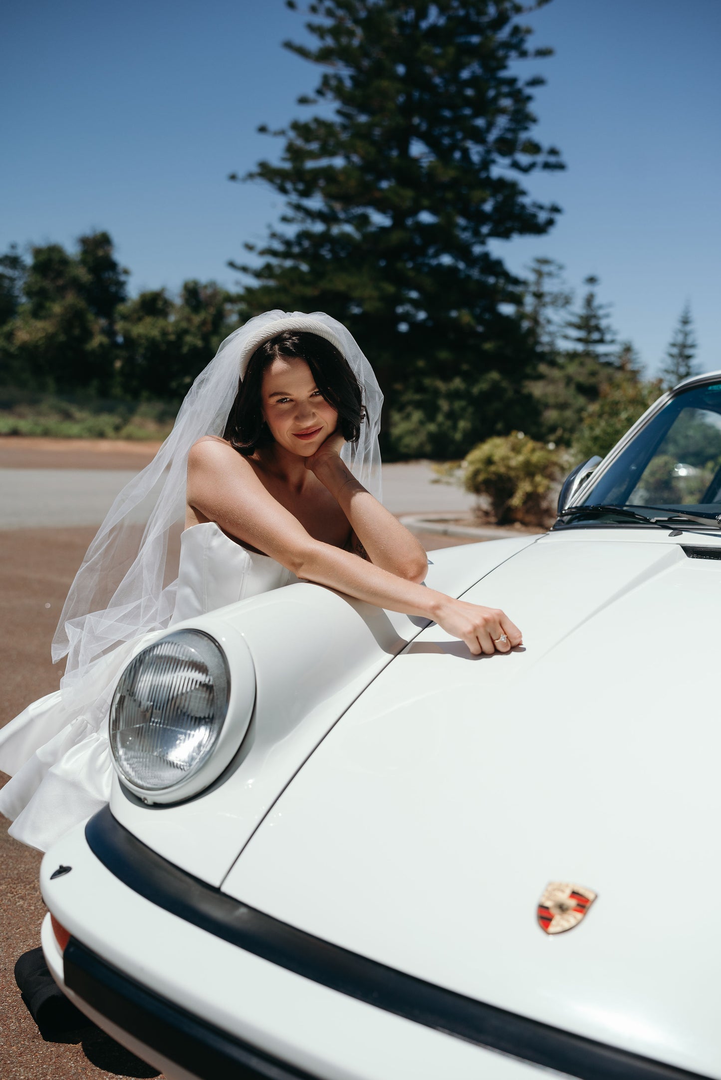 Ribbed headband veil