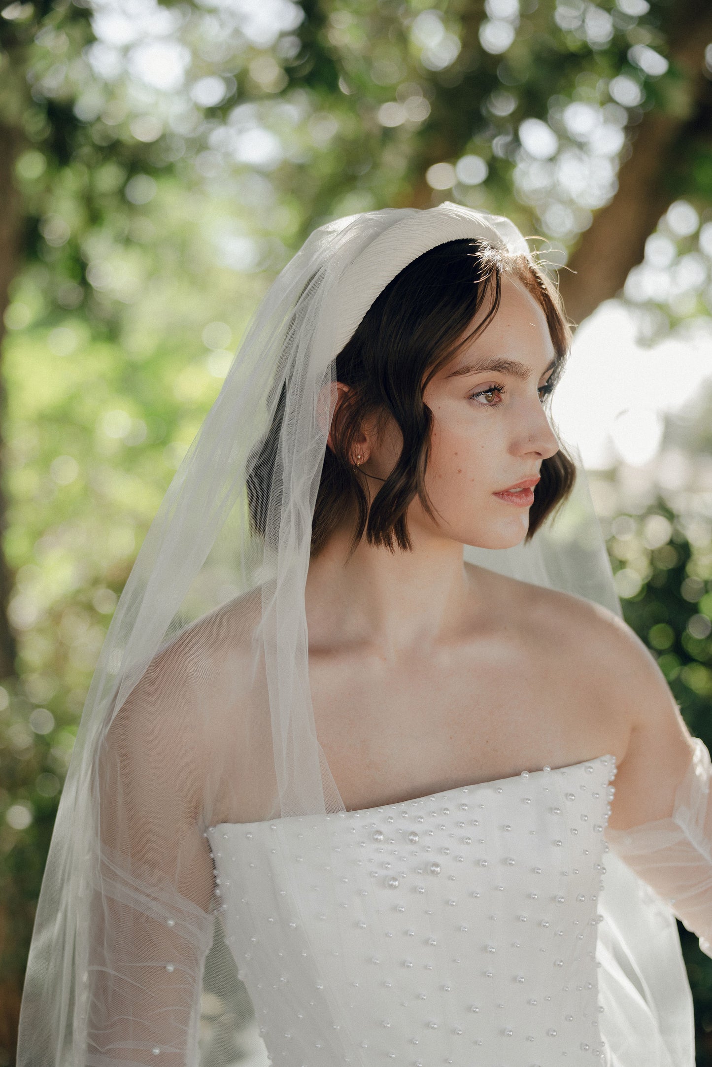 Ribbed headband veil